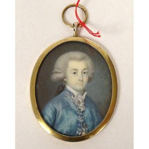 Miniature Oval Medallion Portrait Gentleman French School XVIII