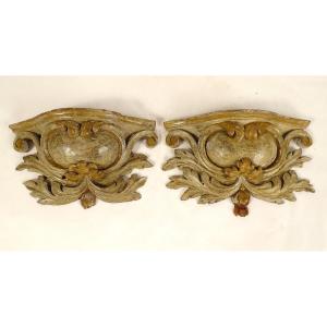 Pair Of Small Wall Consoles In Carved Shell Wood, 19th Century