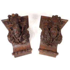 Pair Of Wall Consoles In Carved Wood With Cherub Heads And Putti And Foliage From The 19th Century