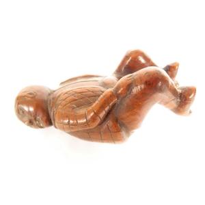 Snuffbox Boxwood Carved Crouching Figure Father Colic Folk Art