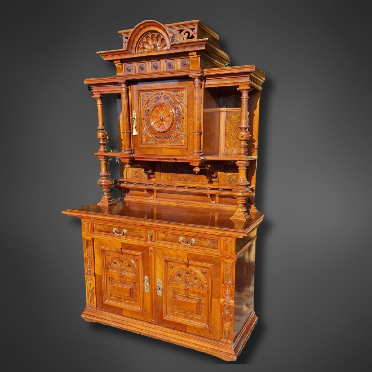 Grand Buffet De Style Wilhelminien, Vers 1880, Noyer Massif