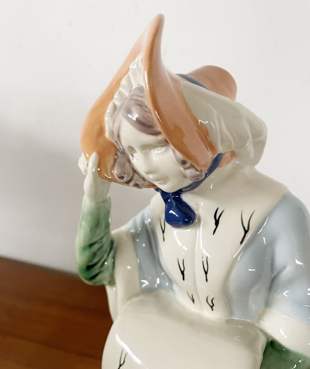 Vienna Ceramic Figurine "lady With A Sleeve"-photo-5