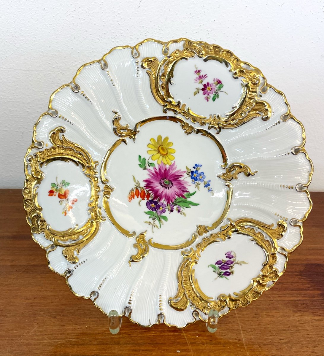 Grand Bol De Meissen Avec Décor Floral