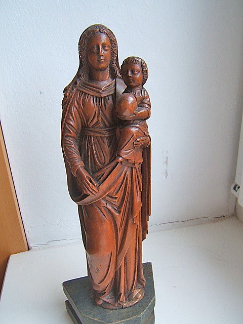 Virgin And Child, Finely Carved Boxwood, Flanders Or France, 17th Or 19th Century