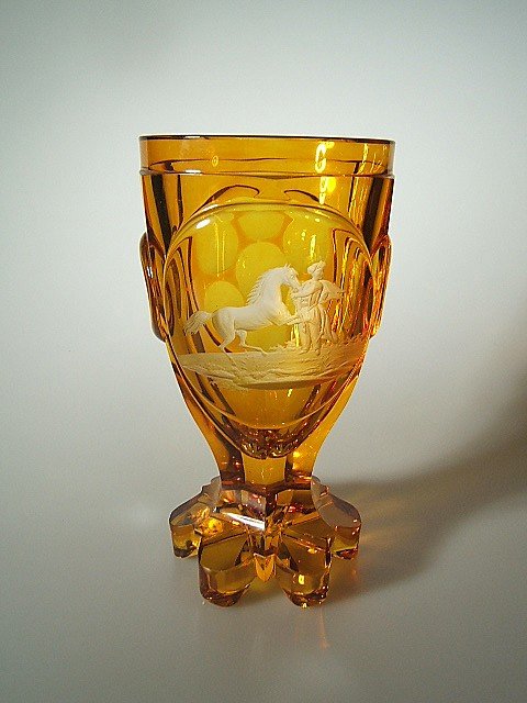 Coupe En Verre De Bohême Milieu Du 19ème Siècle.  Cavalier Oriental Avec Cheval-photo-2