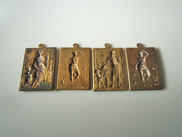 Set Of Four Renaissance Gilt Bronze Plaques From The 17th Century-photo-6