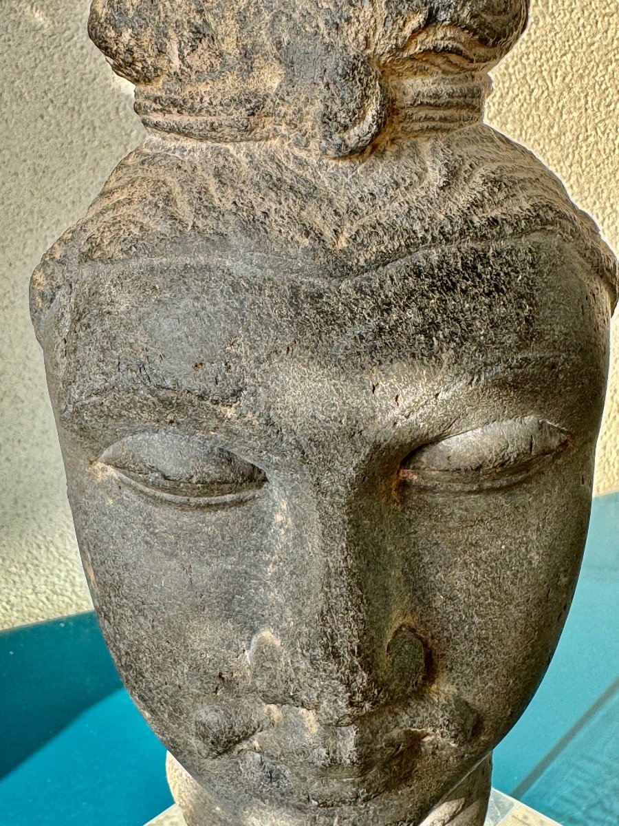 Tete De Bouddha Gandhara khmer Cambodge  En Schiste Gris Epoque III / IV Siecle 