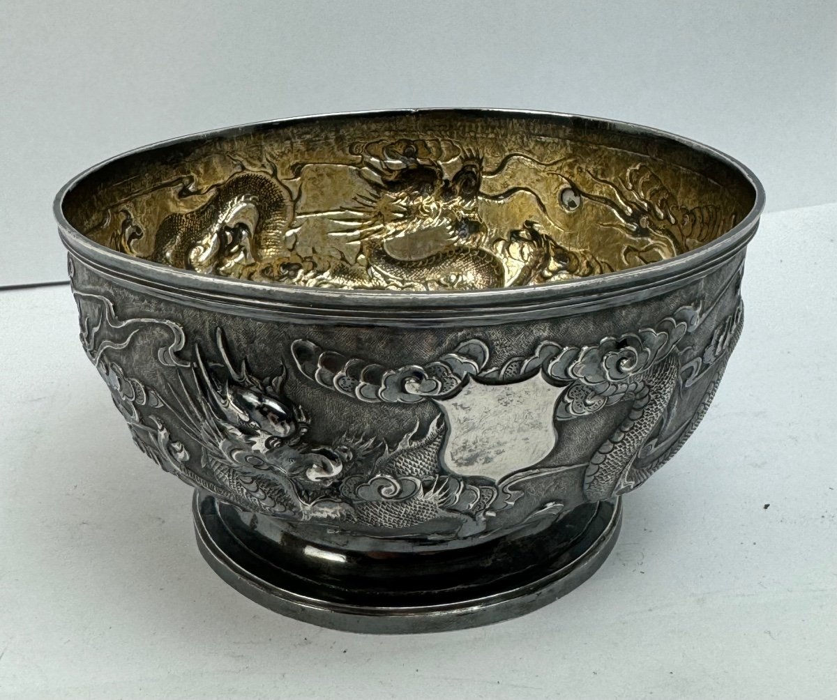 China Solid Silver 19th Century Bowl Decorated With Dragons Chasing The Sacred Pearl-photo-4