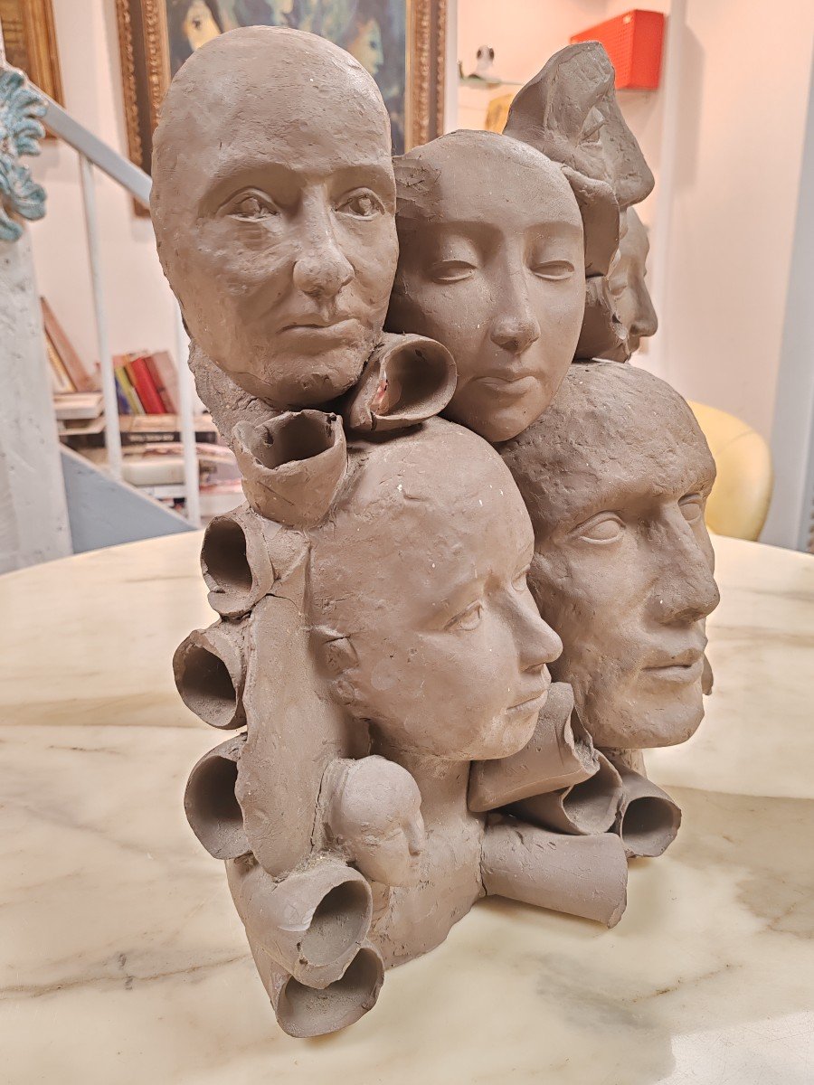 Grande Sculpture En Terre Cuite Aux Visages-photo-4