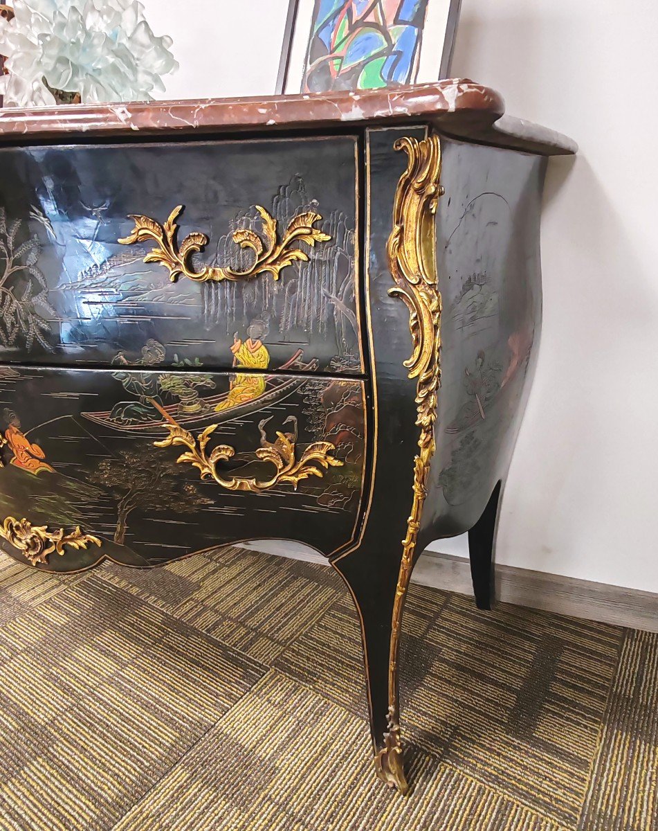 Curved Chest Of Drawers In Chinese Lacquer In The Louis XV Style.-photo-3