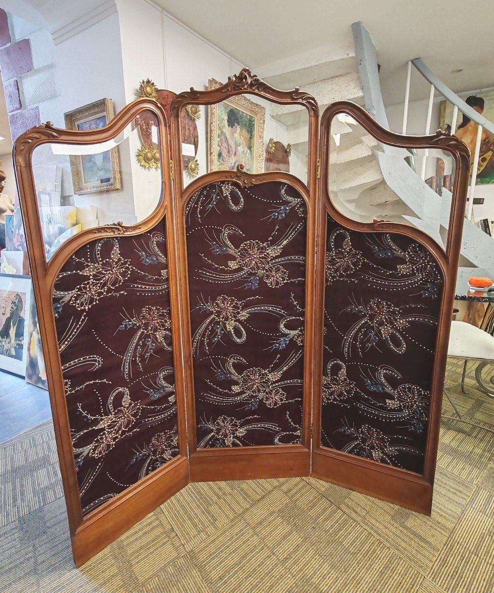 Rocaille Style Walnut Screen 