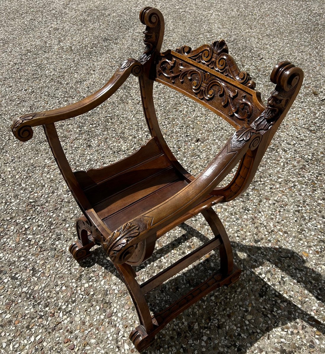 Fauteuil Dit Dagobert En Noyer Sculpté Fin 19ème-photo-2