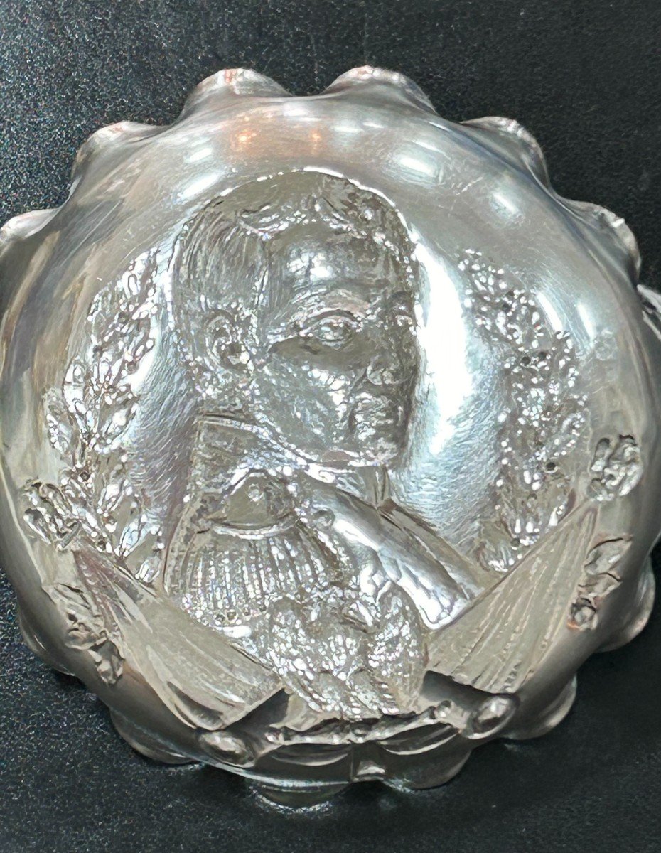 Bowl With Handle In Sterling Silver 800 Certainly German With The Effigy Of Napoleon Bonaparte-photo-4