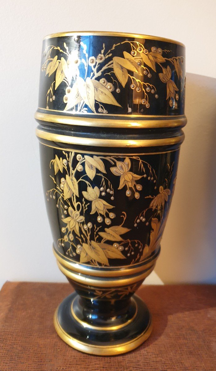 Paire De Vases Opaline Noir ,décors De Fleurs à l'Or Napoléon III-photo-3