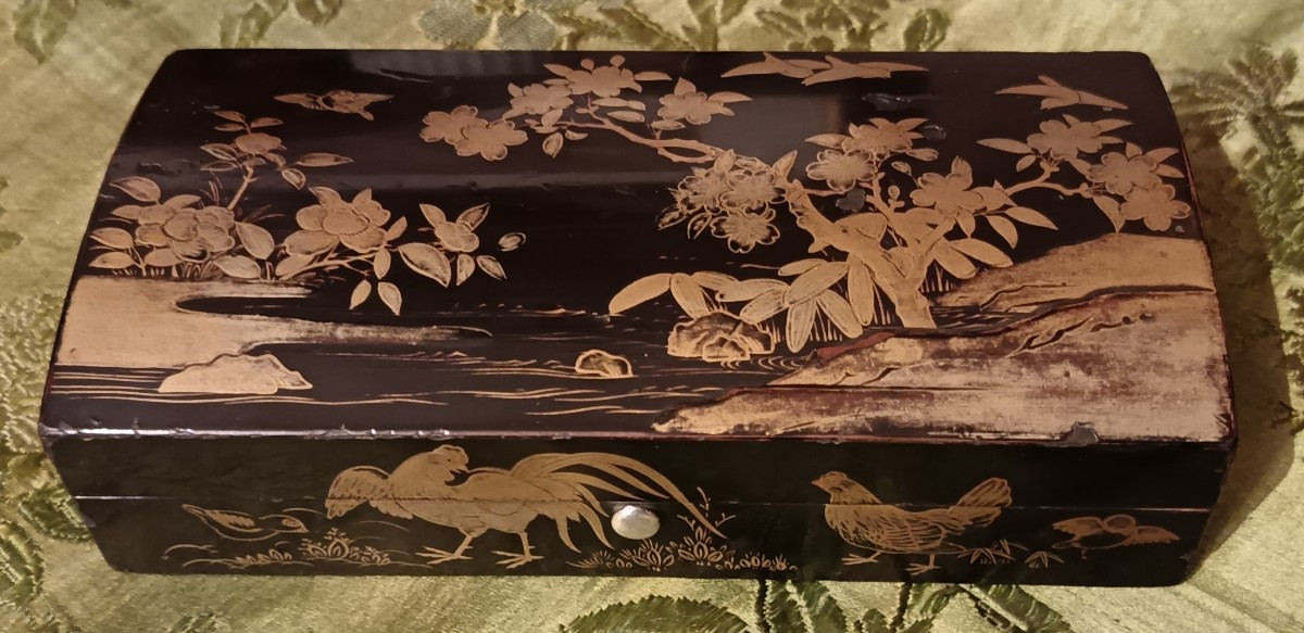 Rare Small Japanese Lacquer Writing Box. 18th Century