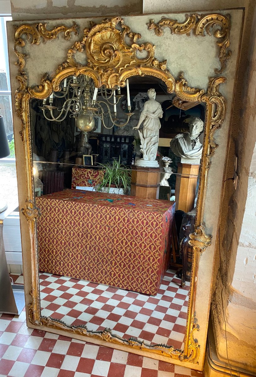 Important Miroir De Boiserie, XVIIIeme Siècle