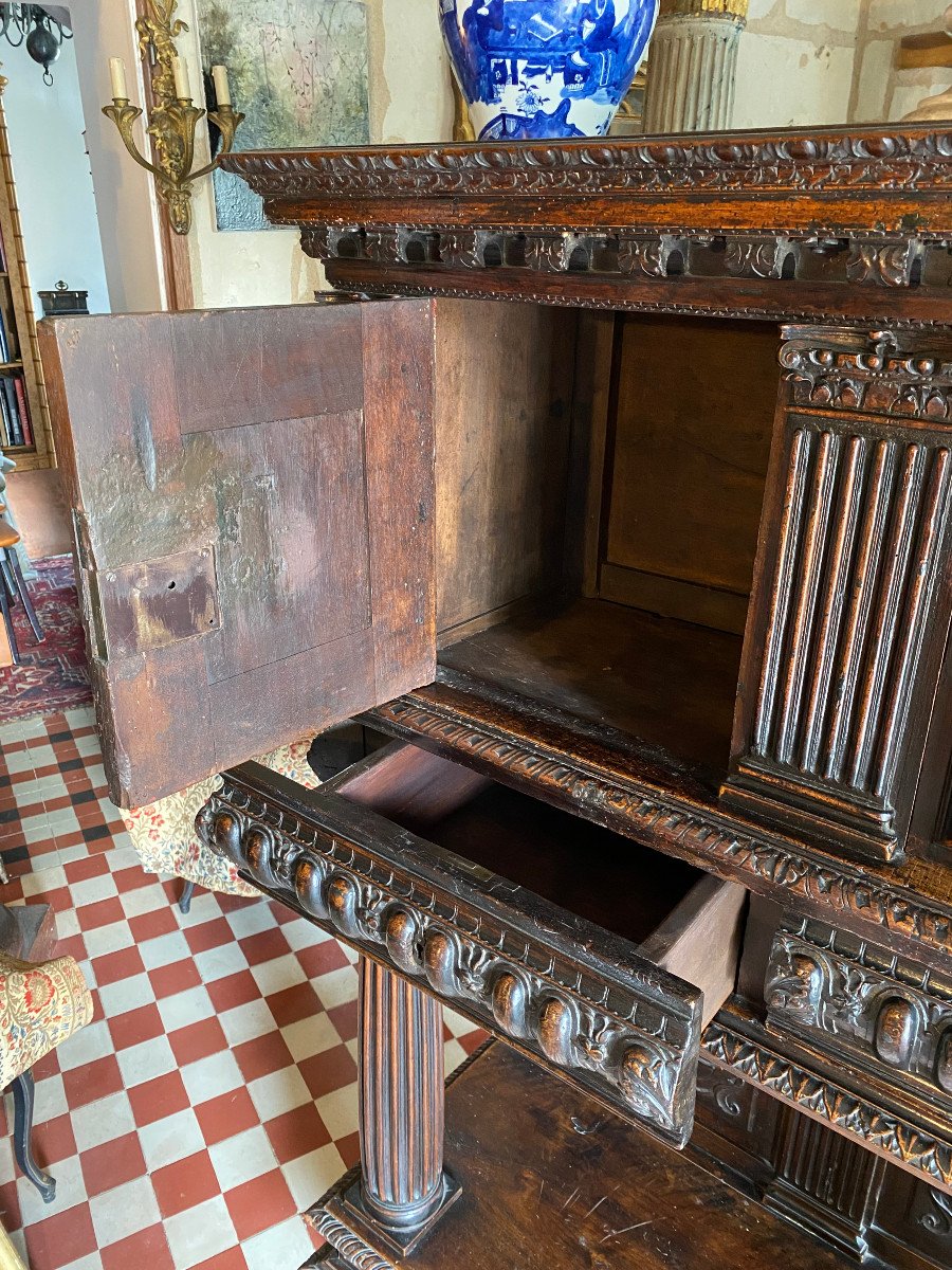 Lyonnais Dressoir From The End Of The 16th Century-photo-3