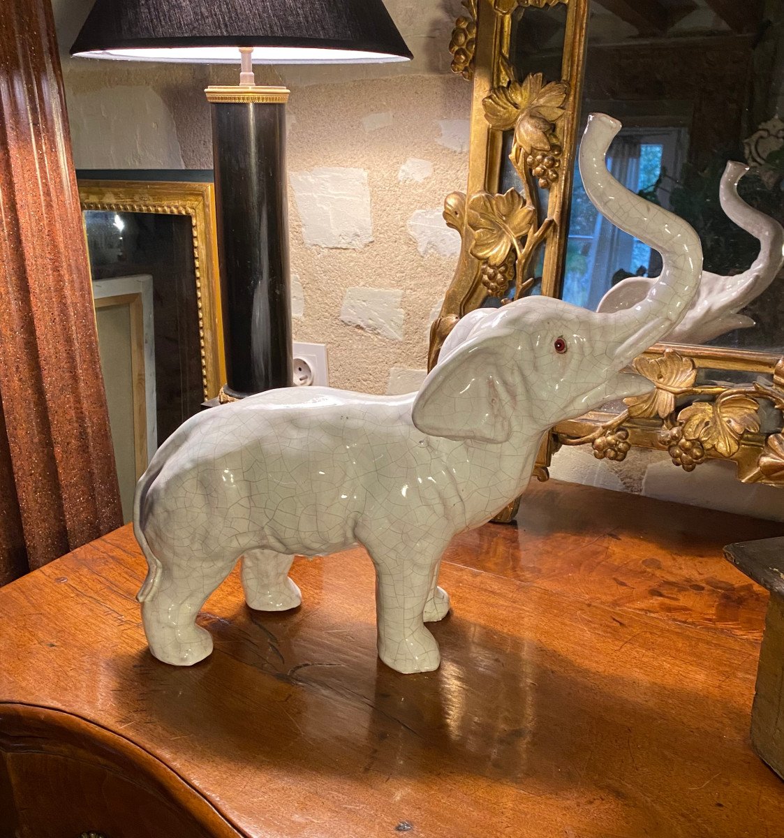 Eléphant En Faience émaillée, Travail Du Début Du XXeme Siècle