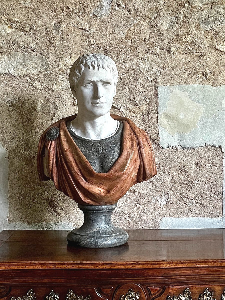 Buste à L’antique De Spartacus En Soldat Romain , En Scagliola . XX ème Siècle 