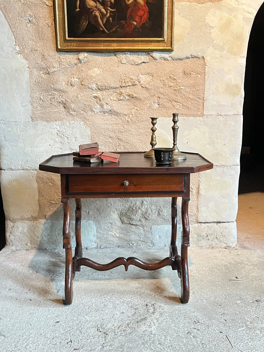 Cabaret Table With Sheep Bone Base-photo-2