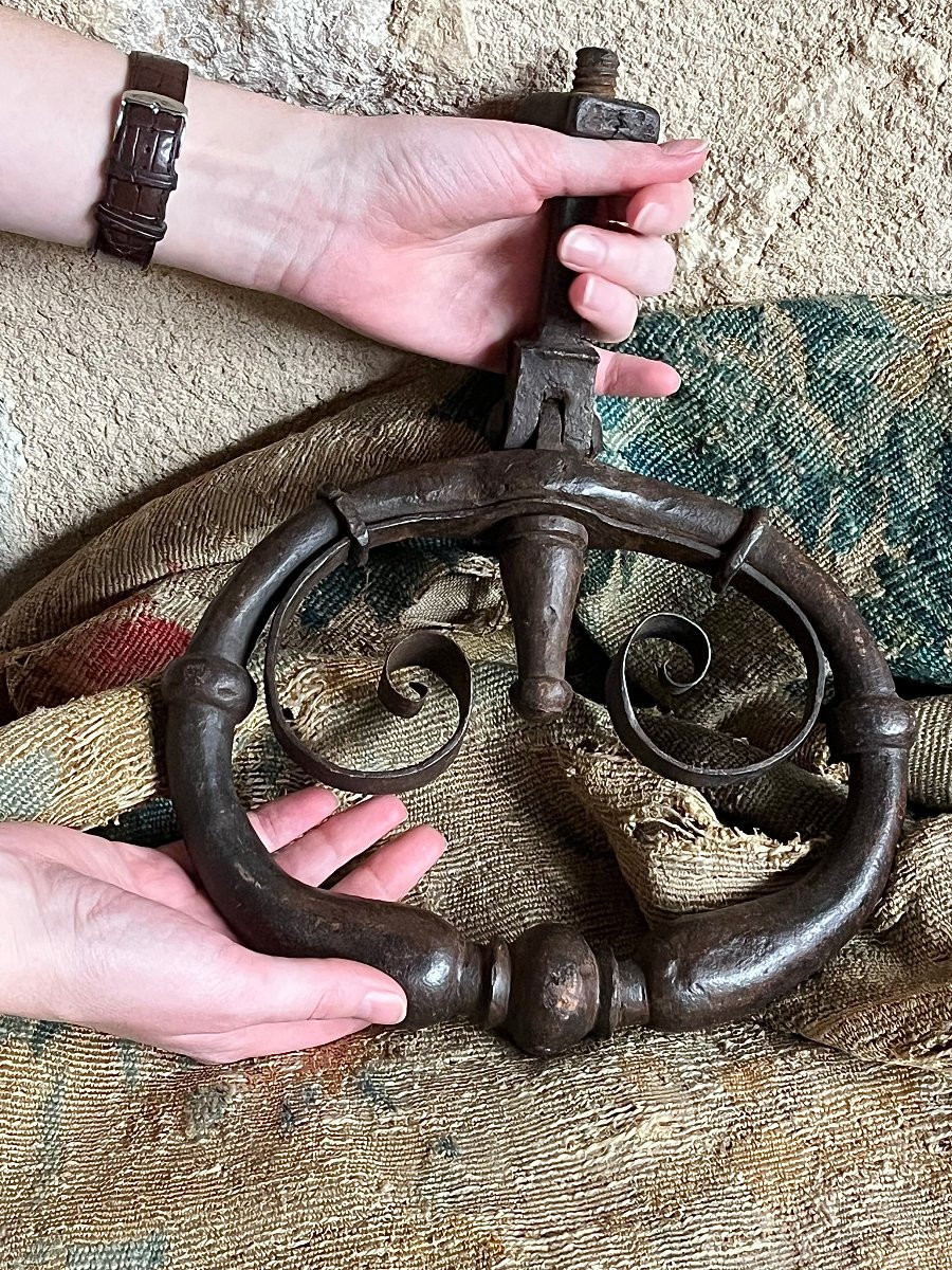 Large Wrought Iron Door Knocker. Late 17th Century, Early 18th Century.-photo-2