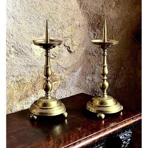 Pair Of Candlesticks, Bronze, 17th Century. 