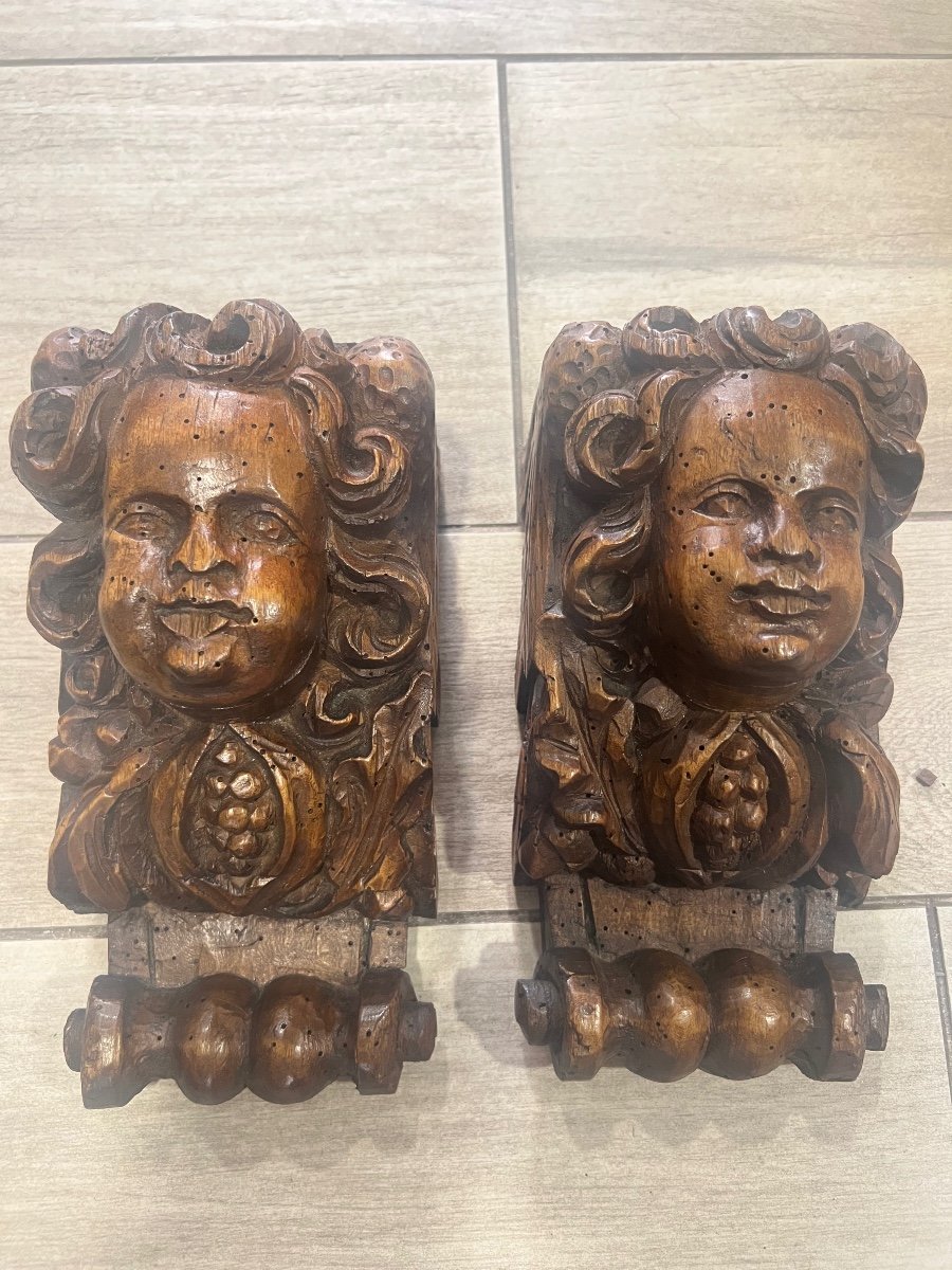 Pair Of Alsace Walnut Console XVII Head Of Angels