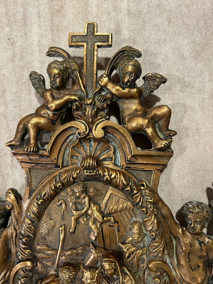 Benitier Bronze XVIII Tête De Christ Et Scène De La Nativité -photo-3