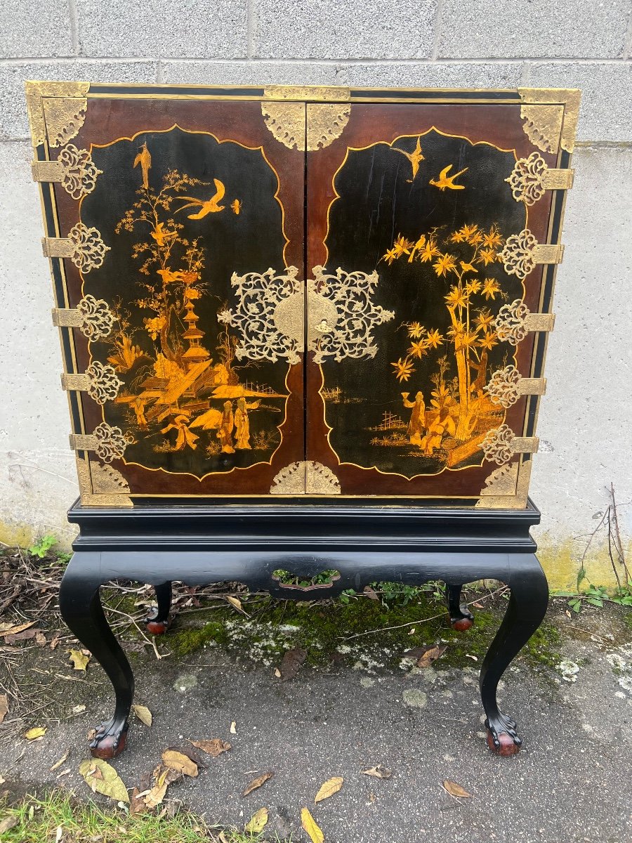 Japanese Lacquer Cabinet Early 19th Century