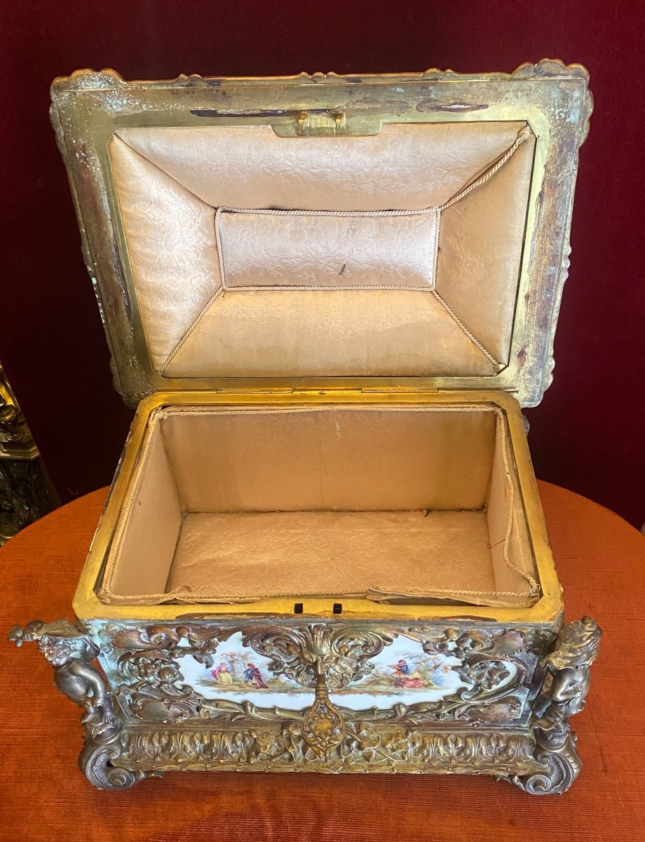 Jewelry Box In Bronze And Porcelain-photo-3