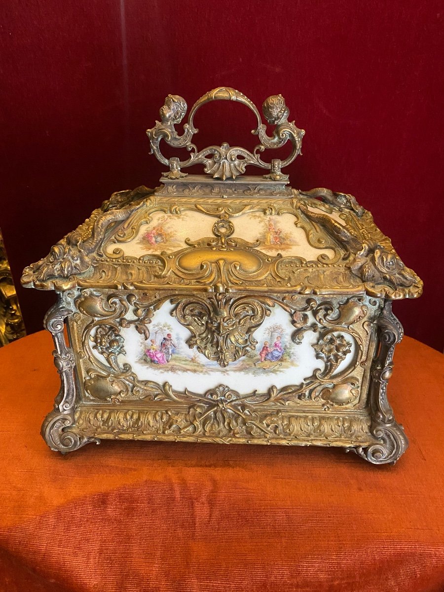 Jewelry Box In Bronze And Porcelain-photo-4