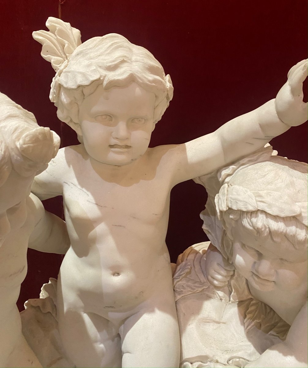 Group Of Three Cherubs In White Marble-photo-3