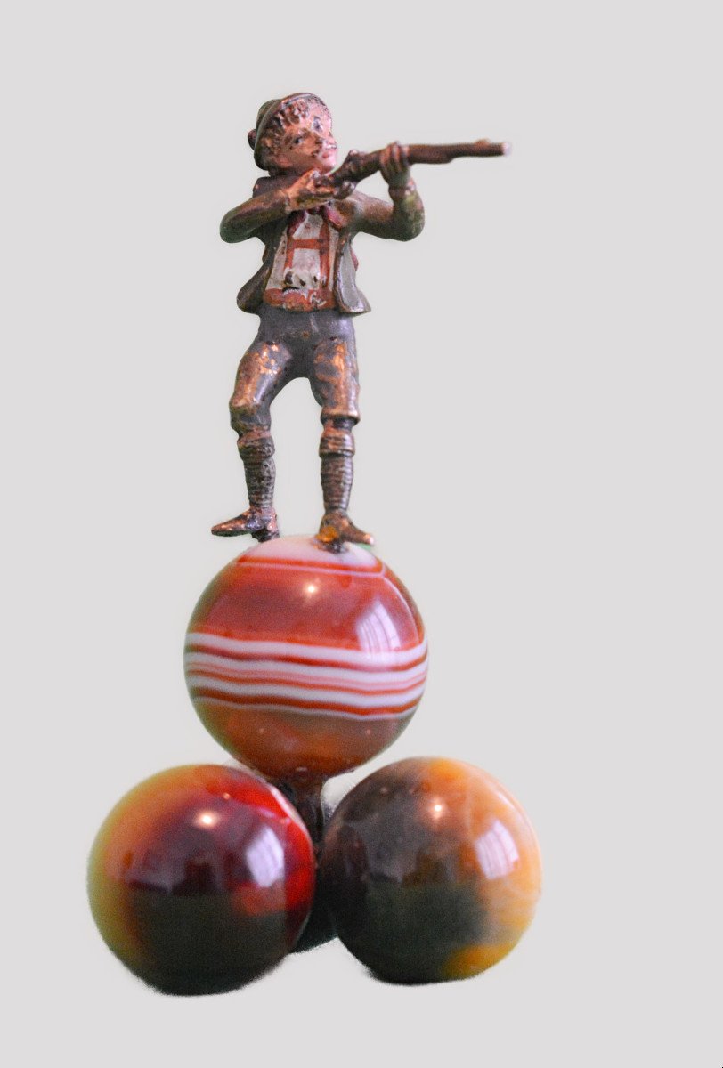 Vienna Bronze With Hunter And Agate Balls-photo-4