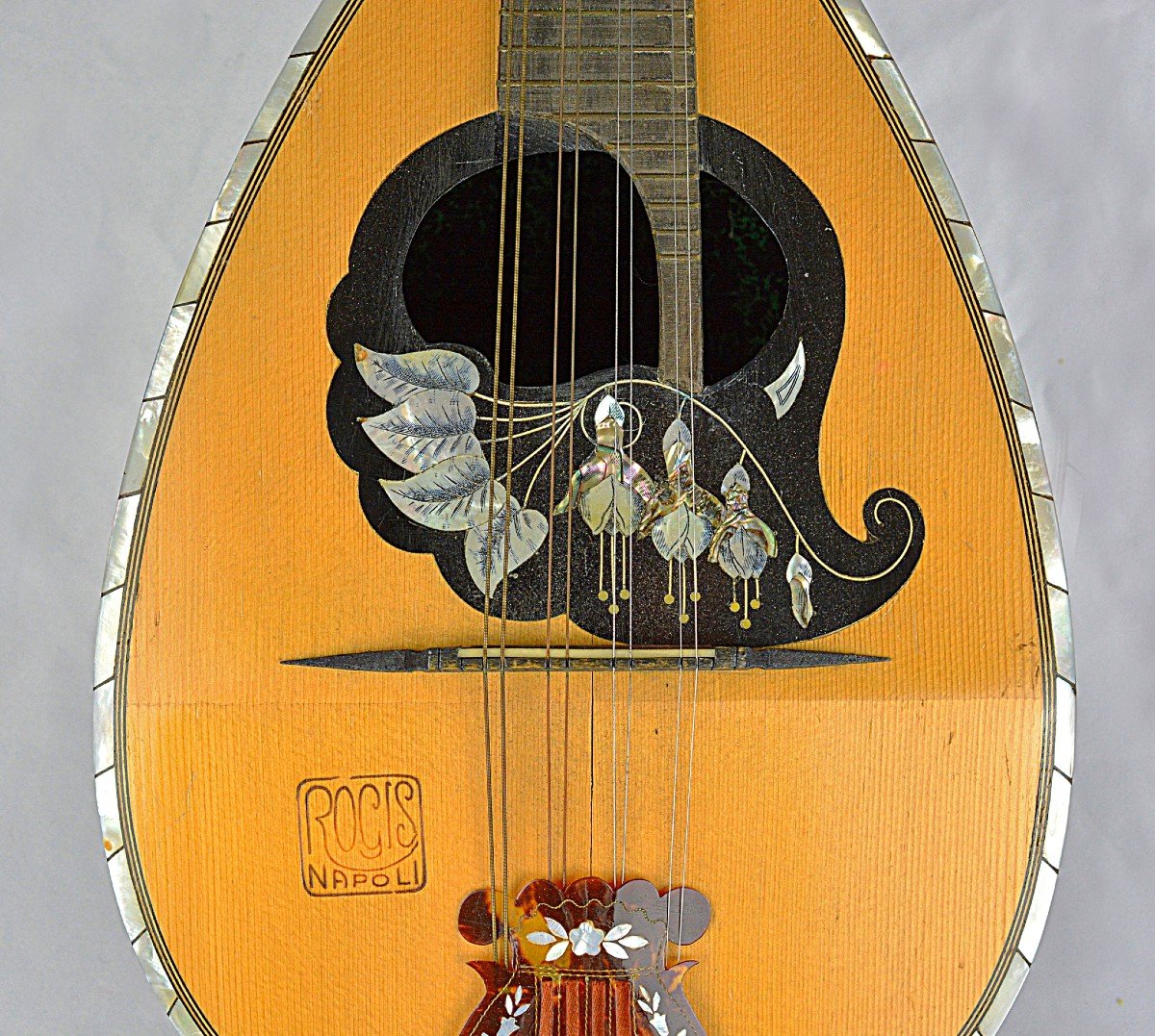 Neapolitan Mandolin-photo-3