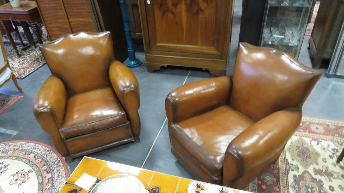 Pair Of Club Armchairs And Sofa-photo-4