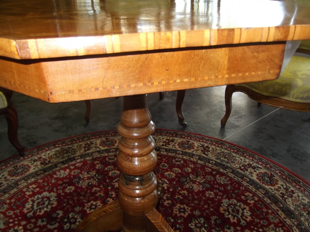 Pedestal Table-photo-2
