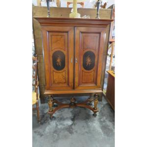 Cabinet En Noyer