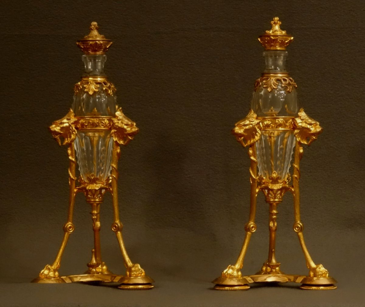 Rare Pair Of Important Mounted Perfume Bottles.-photo-2