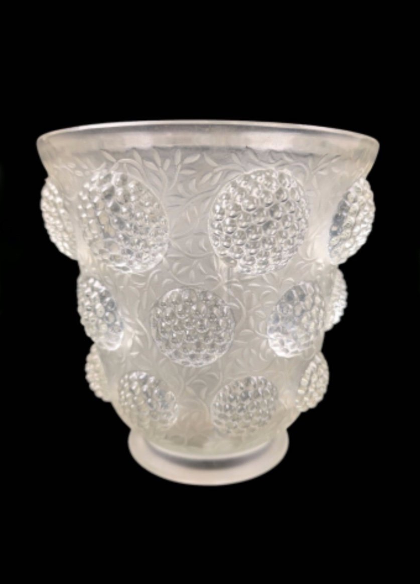 Lalique - Vase Aux Mûres XX ème