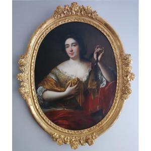 French School From The 18th Century Portrait Of Louise Bénédicte De Bourbon