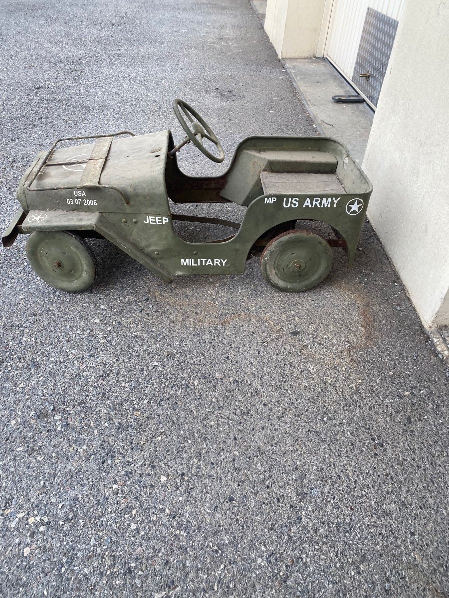 Old Pedal Car Triang Willy Usa, Jeep In Taule-photo-3