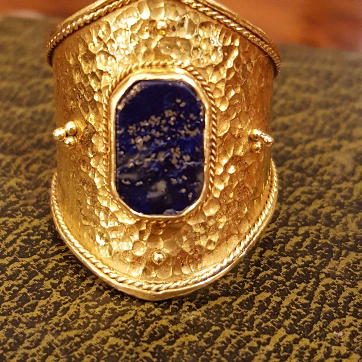 Hammered Gold And Lapis Lazuli Ring-photo-4