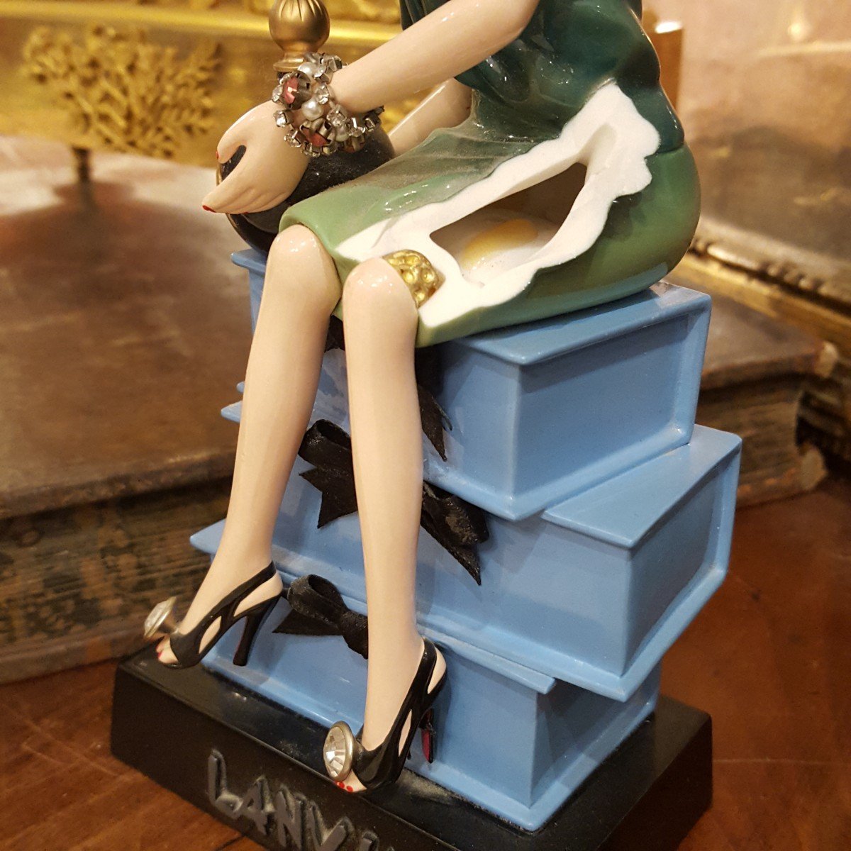 Lanvin Porcelain Figurine By Albert Elbaz 2009-photo-2