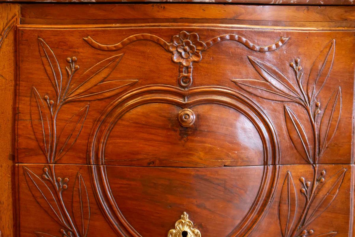 A Louis XV Period (1724 - 1774) Provençale Commode. -photo-4