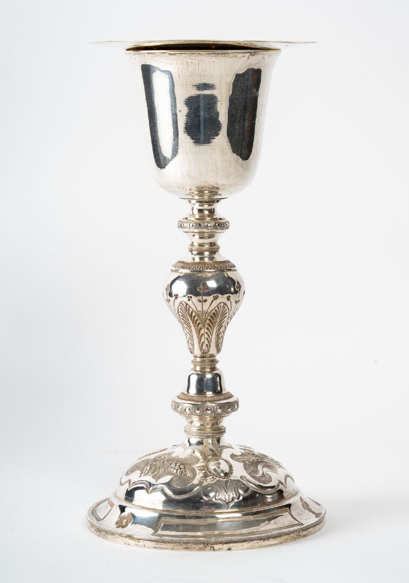 A Chalice And Its Paten.-photo-2