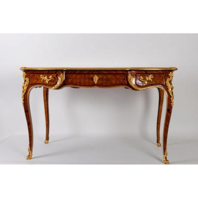 Bureau De Style Louis XV. 