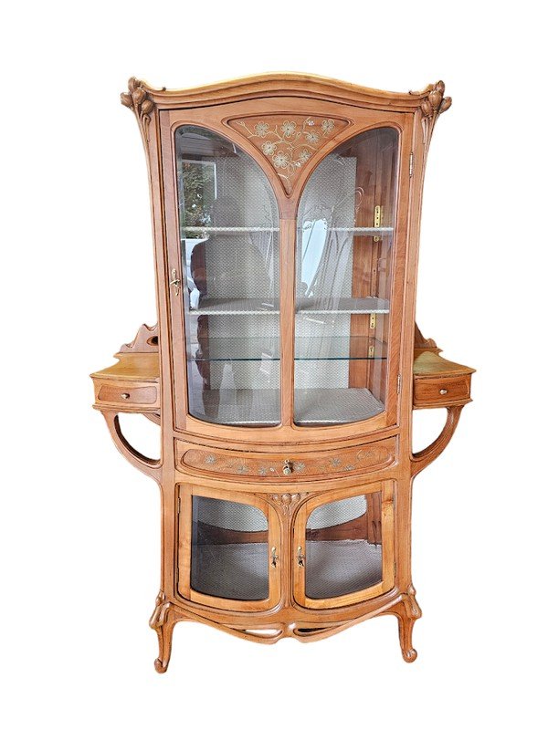 Art Nouveau Display Case "tulips And Brass Marquetry"