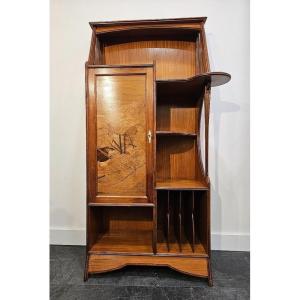 Vintage & Display Antique Proantic Cabinets for Vitrines, Sale on