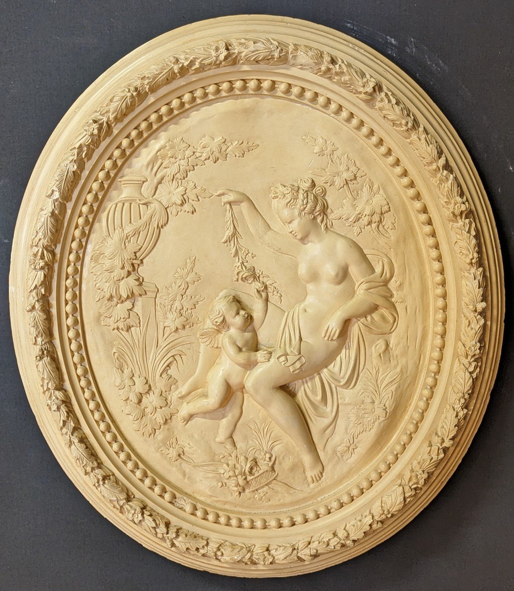 Oval Medallion In Glazed Plaster