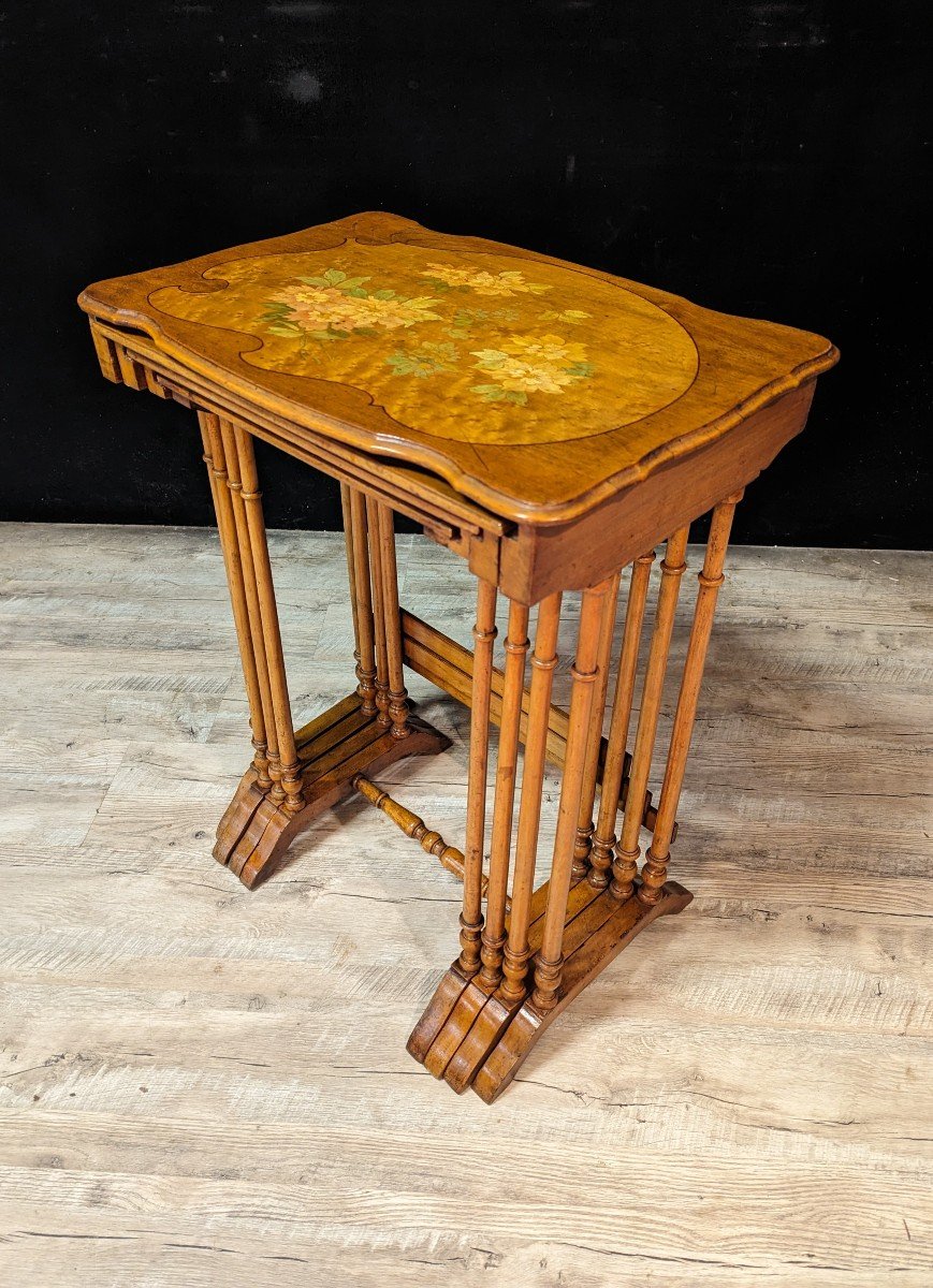 Series Of Four Art Nouveau Nesting Tables-photo-1